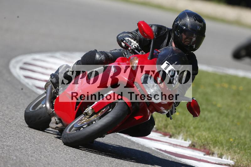 /Archiv-2025/48 25.08.2025 Cornu Master School ADR/blau-bleu/108